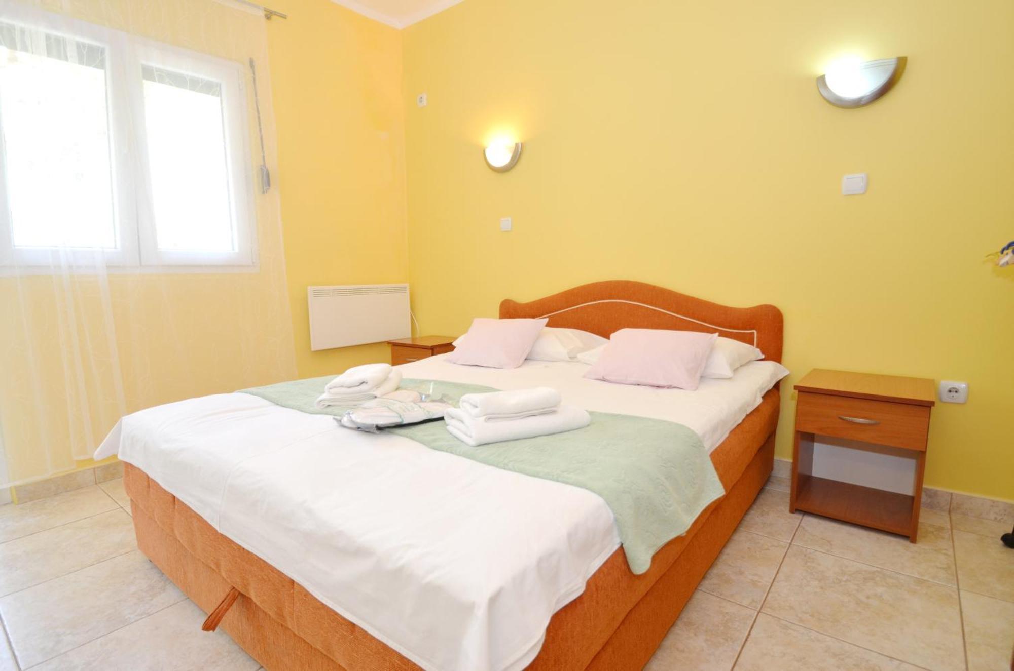 Apartments Dinko Zifra 티바트 외부 사진
