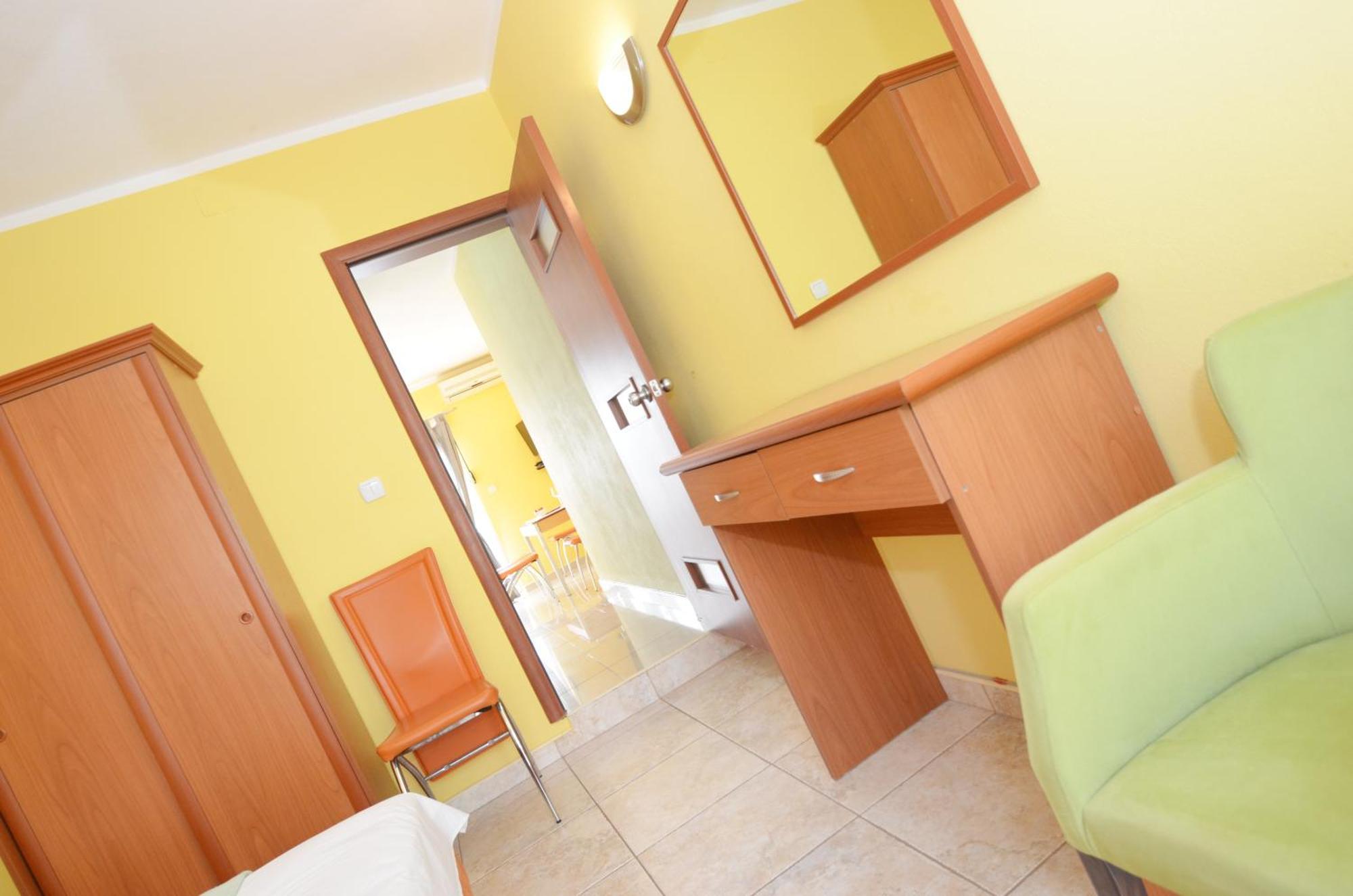 Apartments Dinko Zifra 티바트 객실 사진