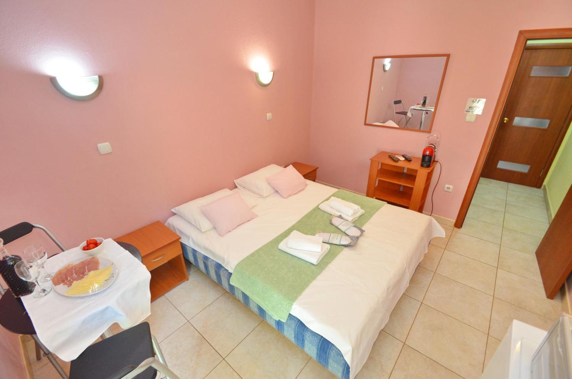 Apartments Dinko Zifra 티바트 외부 사진