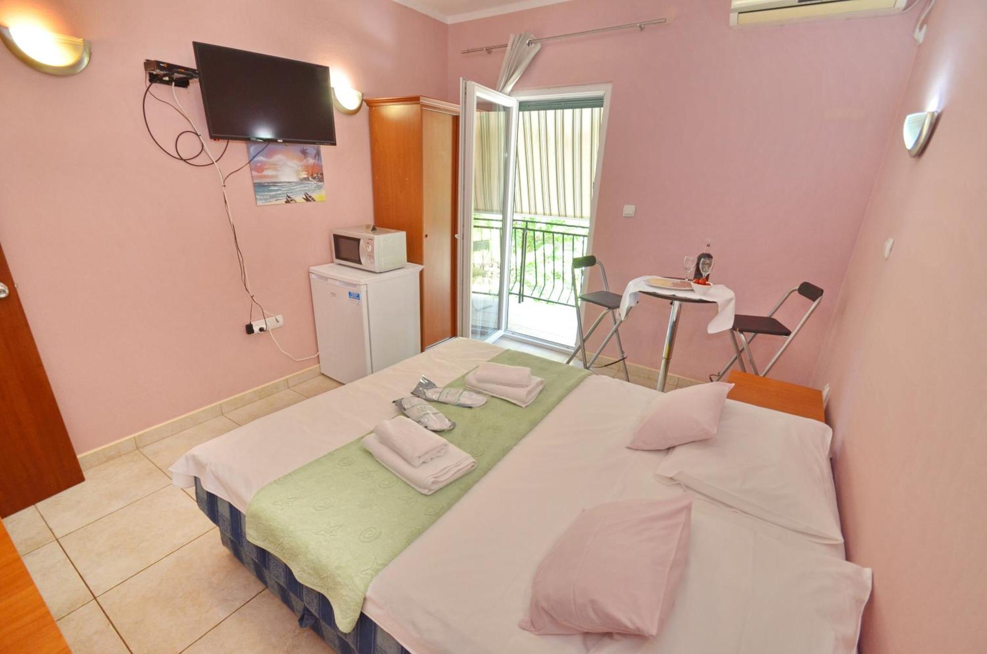 Apartments Dinko Zifra 티바트 외부 사진